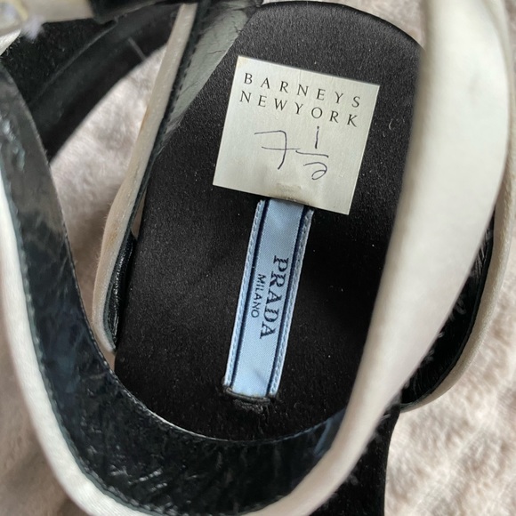 Prada double geta satin plataforms sandals white and black - Picture 9 of 12